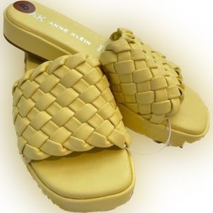 ❤️Host Pick❤️ Brand New Anne Klein